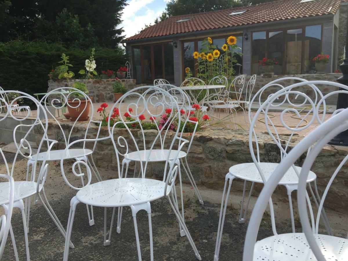 Gite Climatise De La Haute Rue Touvois Luaran gambar
