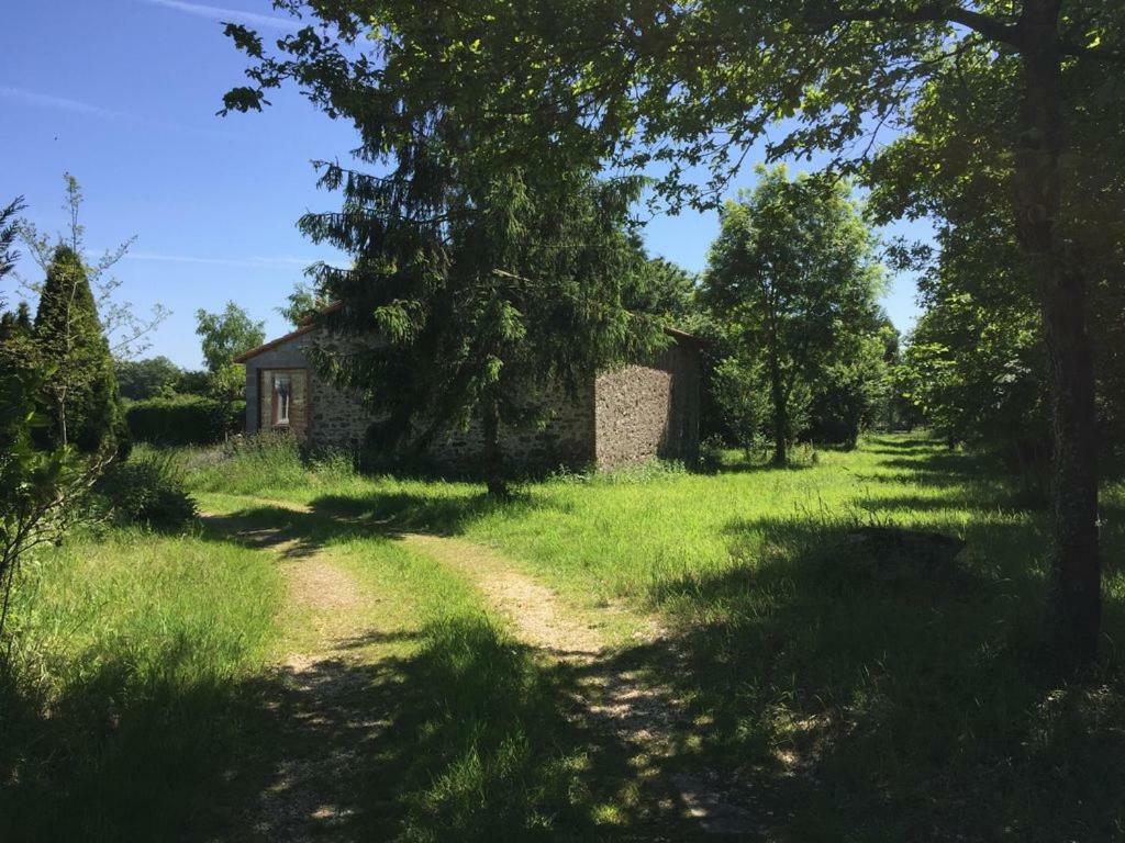 Gite Climatise De La Haute Rue Touvois Luaran gambar