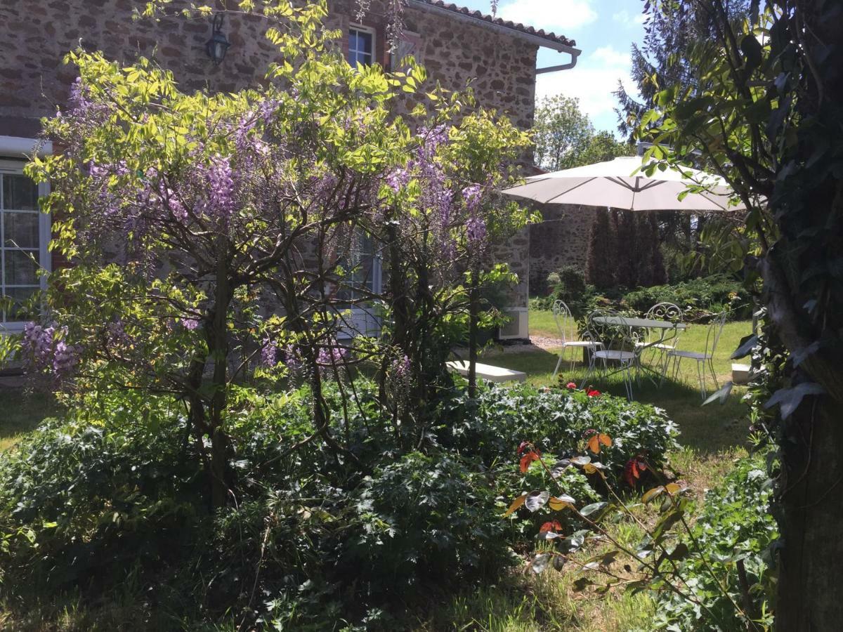 Gite Climatise De La Haute Rue Touvois Luaran gambar